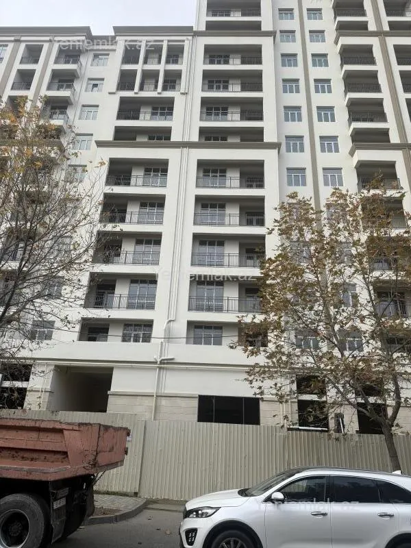 Satılır 3 otaqlı yeni tikili 137.73 m²