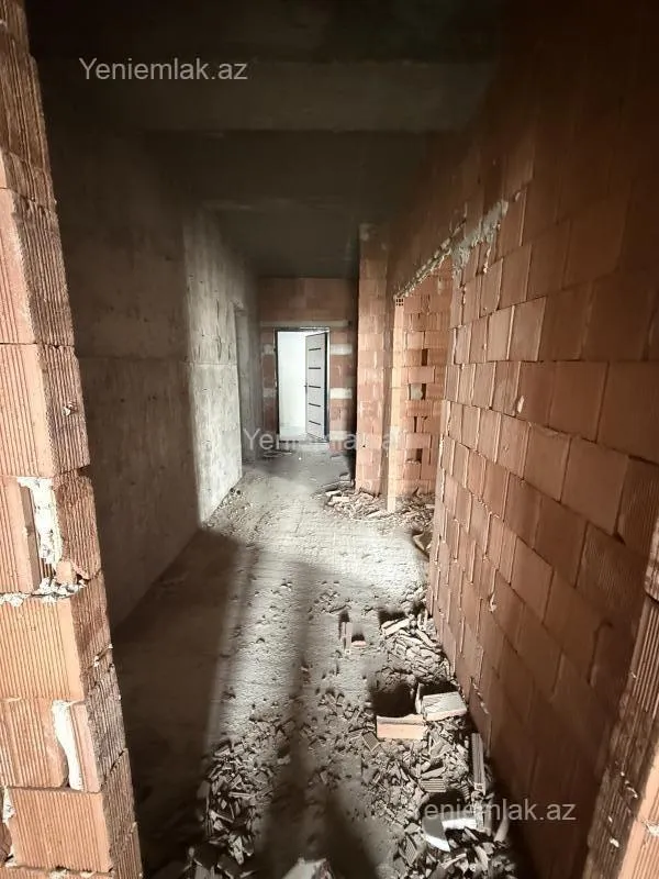 Satılır 3 otaqlı yeni tikili 137.73 m²