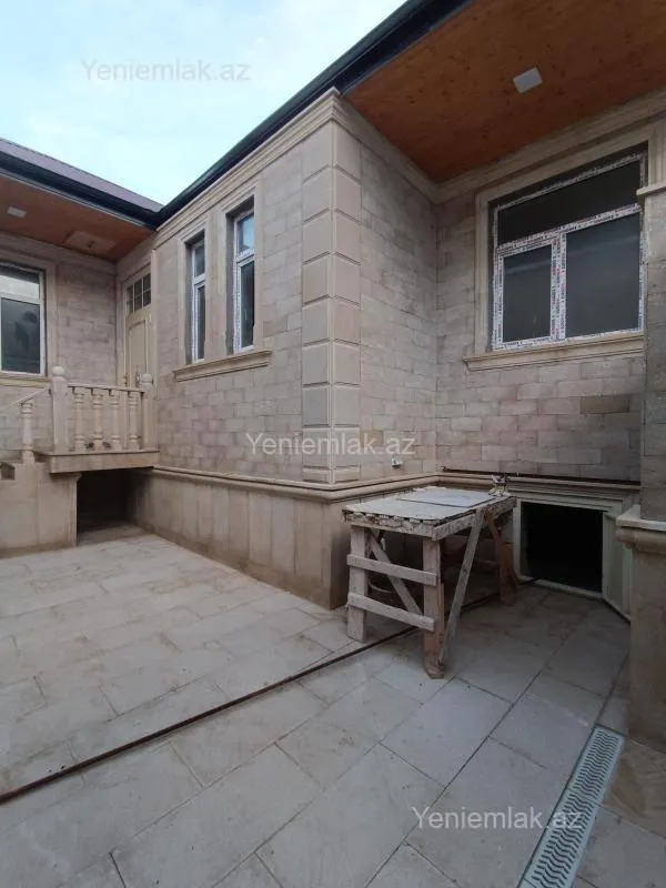 Satılır 3 otaqlı həyət evi 100 m²