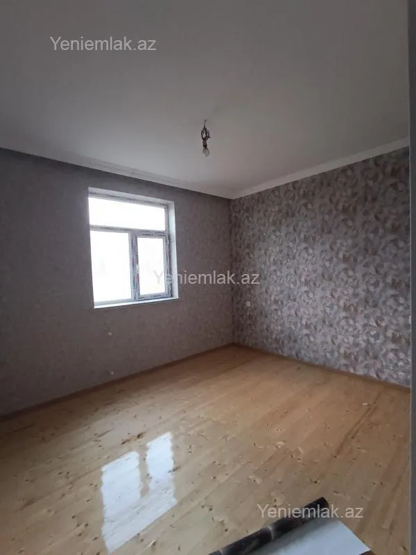 Satılır 3 otaqlı həyət evi 100 m²