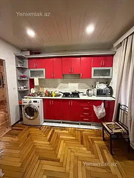Satılır 5 otaqlı köhnə tikili 120 m²