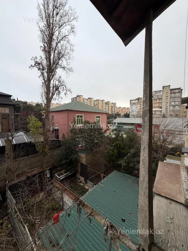 Satılır 5 otaqlı köhnə tikili 120 m²