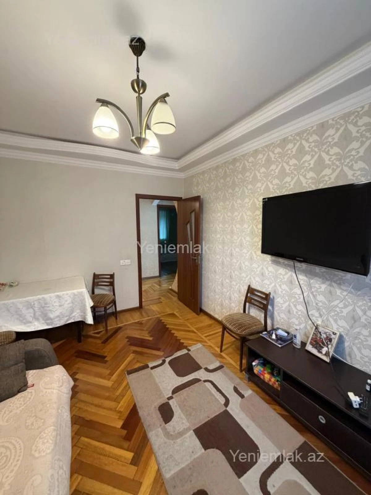Satılır 5 otaqlı köhnə tikili 120 m²