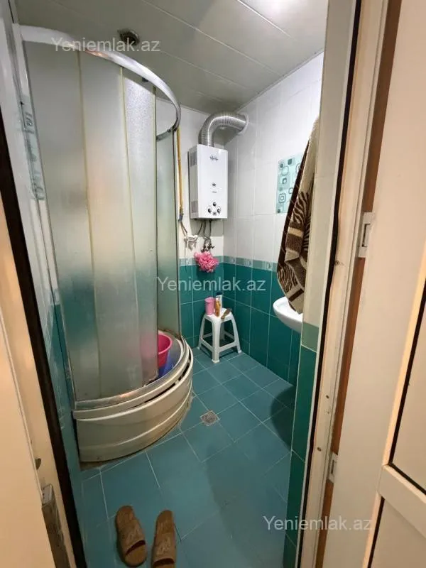 Satılır 5 otaqlı köhnə tikili 120 m²