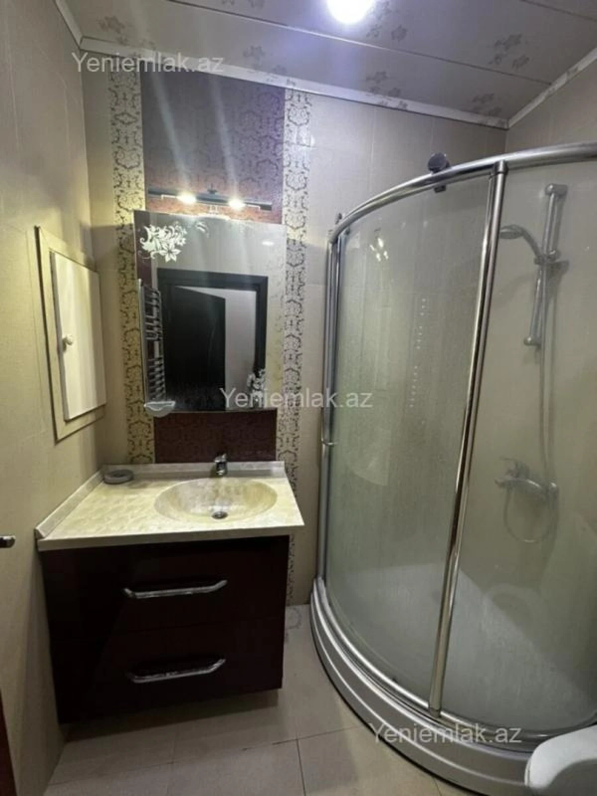 Satılır 3 otaqlı yeni tikili 68 m²
