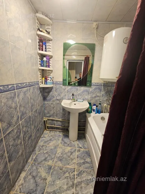 Satılır 3 otaqlı köhnə tikili 72 m²