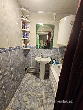Satılır 3 otaqlı köhnə tikili 72 m²