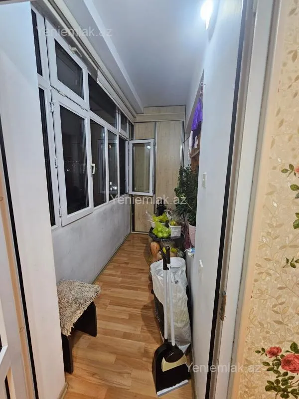 Satılır 3 otaqlı köhnə tikili 72 m²