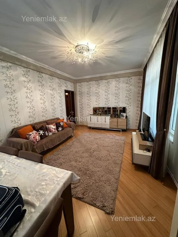 Satılır 3 otaqlı yeni tikili 102 m²
