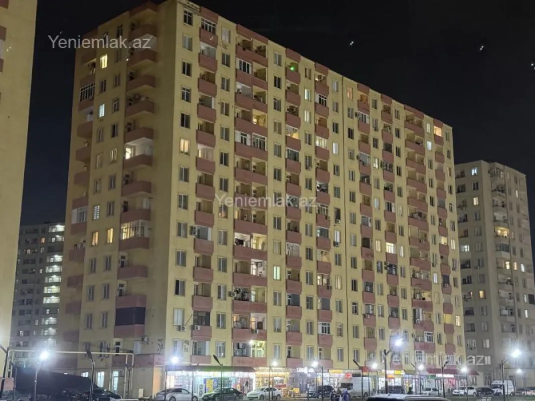 Satılır 3 otaqlı yeni tikili 132 m²