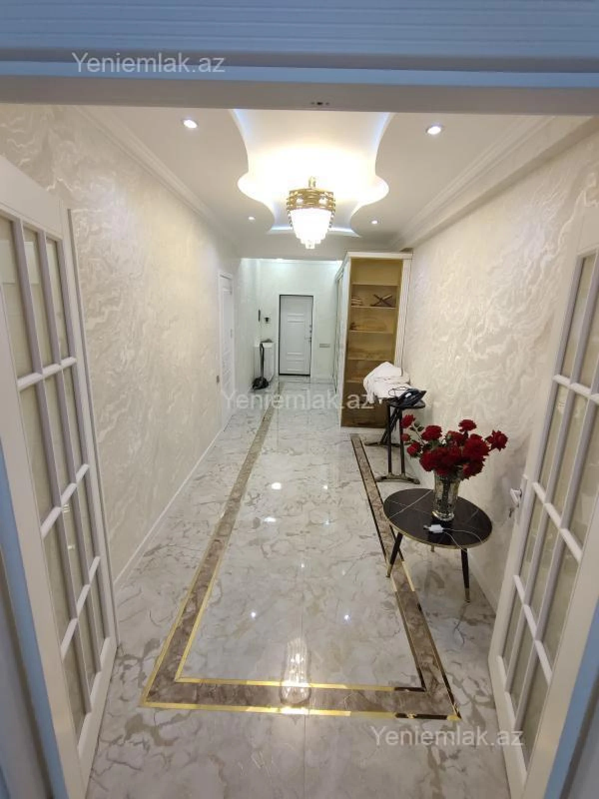 Satılır 3 otaqlı yeni tikili 120 m²