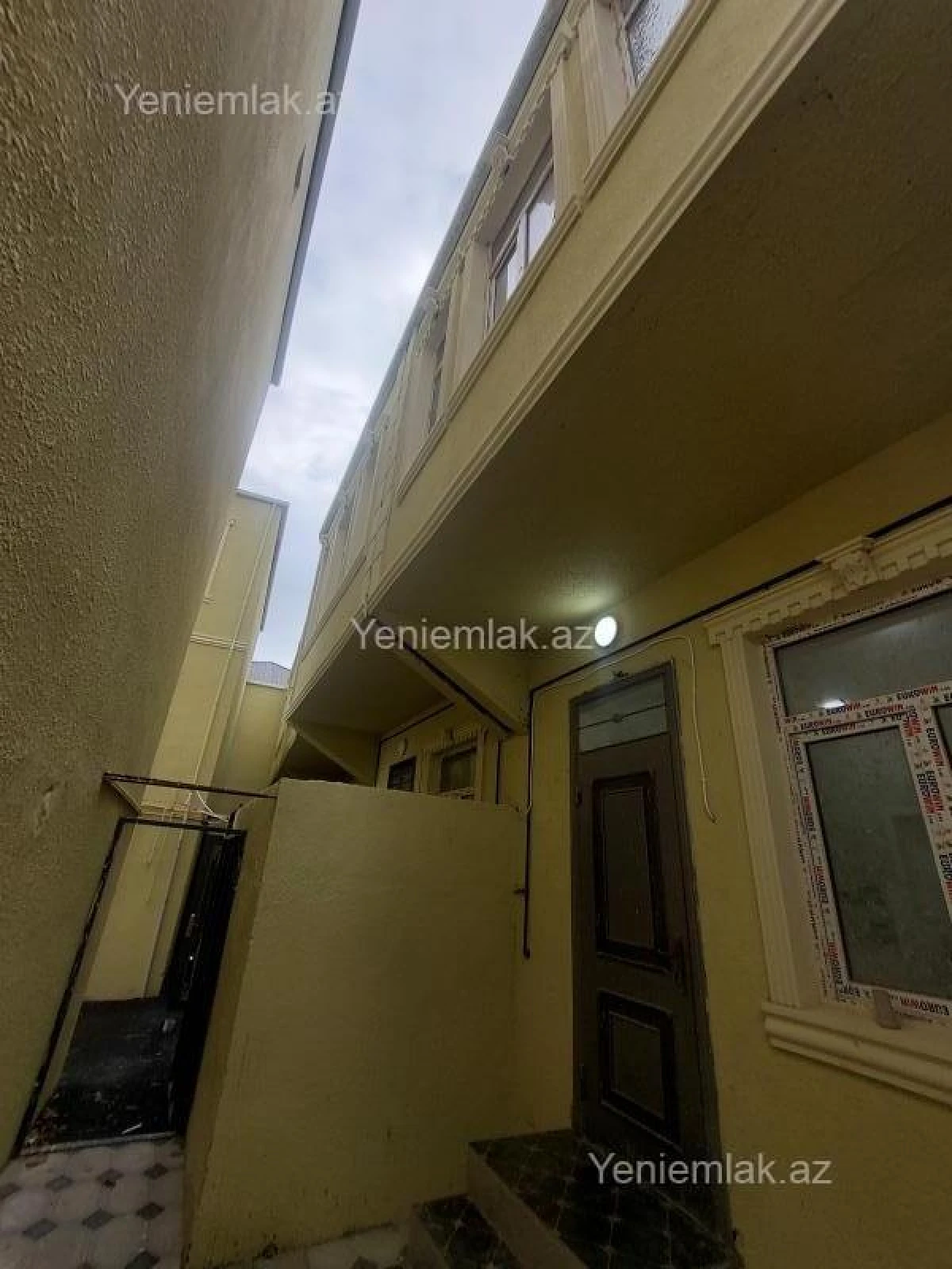 Satılır 3 otaqlı həyət evi 100 m²