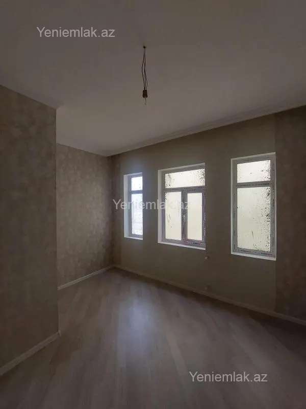 Satılır 3 otaqlı həyət evi 100 m²
