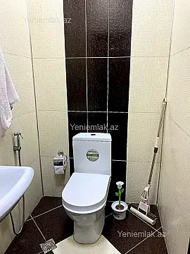 Satılır 3 otaqlı yeni tikili 125 m²