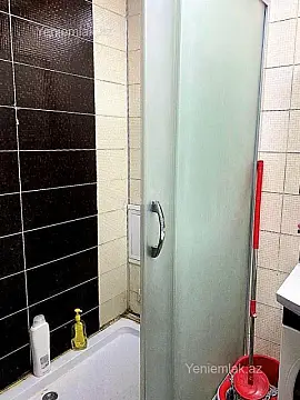 Satılır 3 otaqlı yeni tikili 125 m²