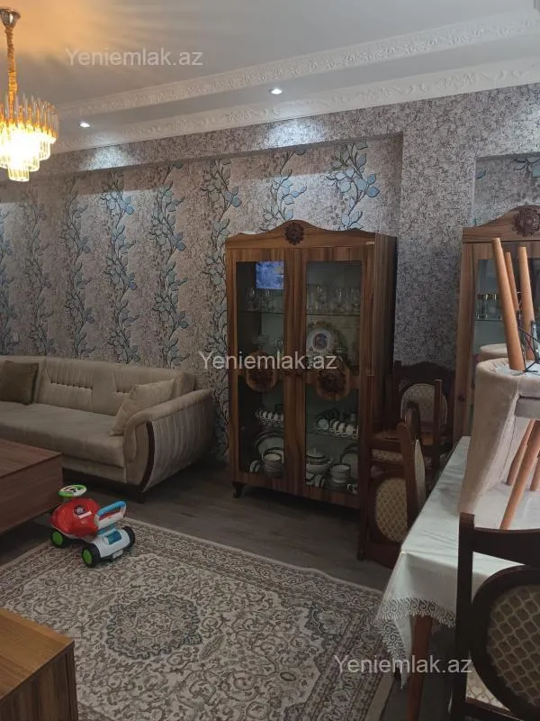 Satılır 2 otaqlı yeni tikili 60 m²