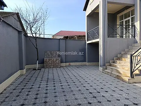 Satılır 6 otaqlı həyət evi 200 m²