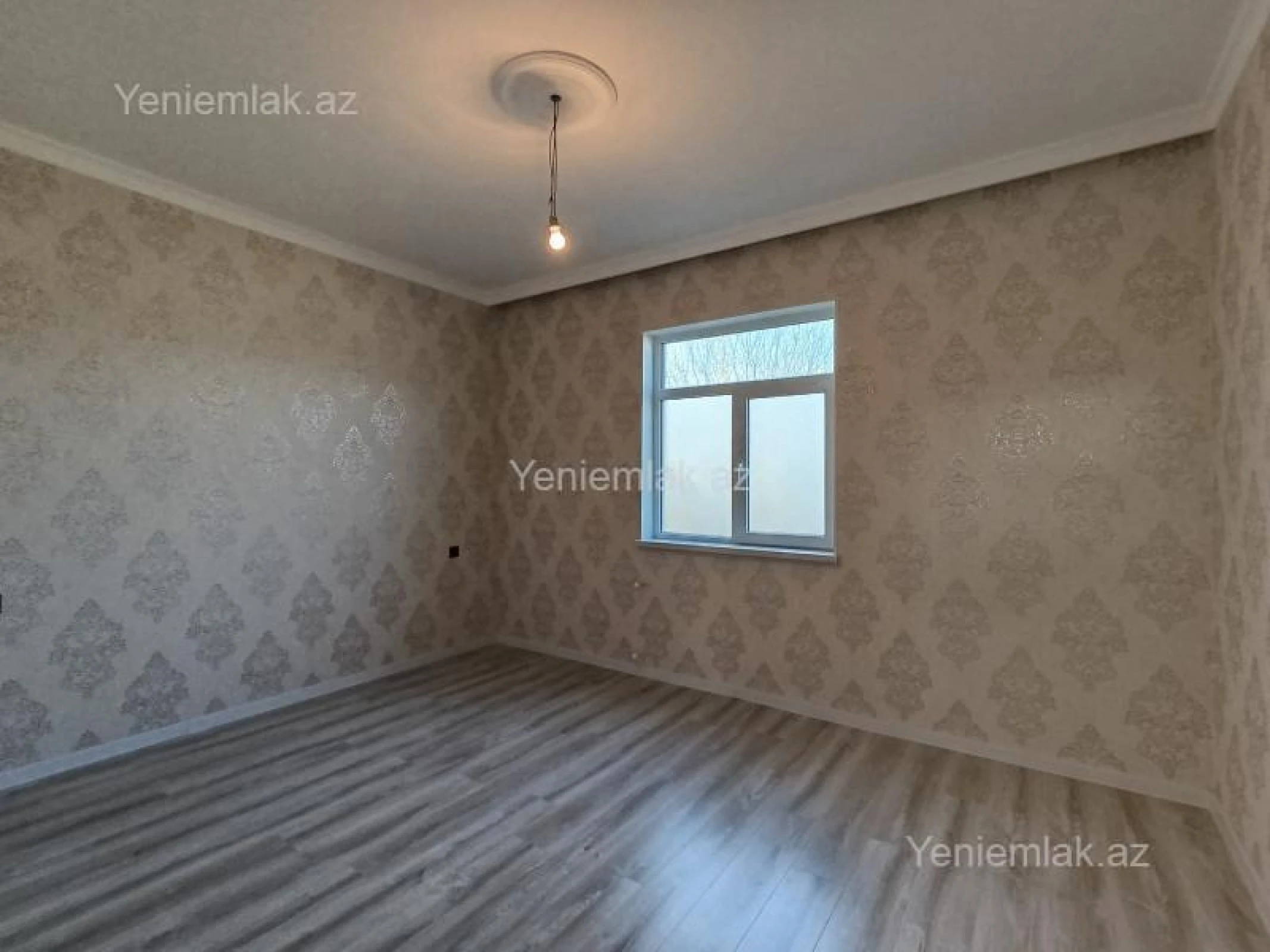 Satılır 6 otaqlı həyət evi 200 m²