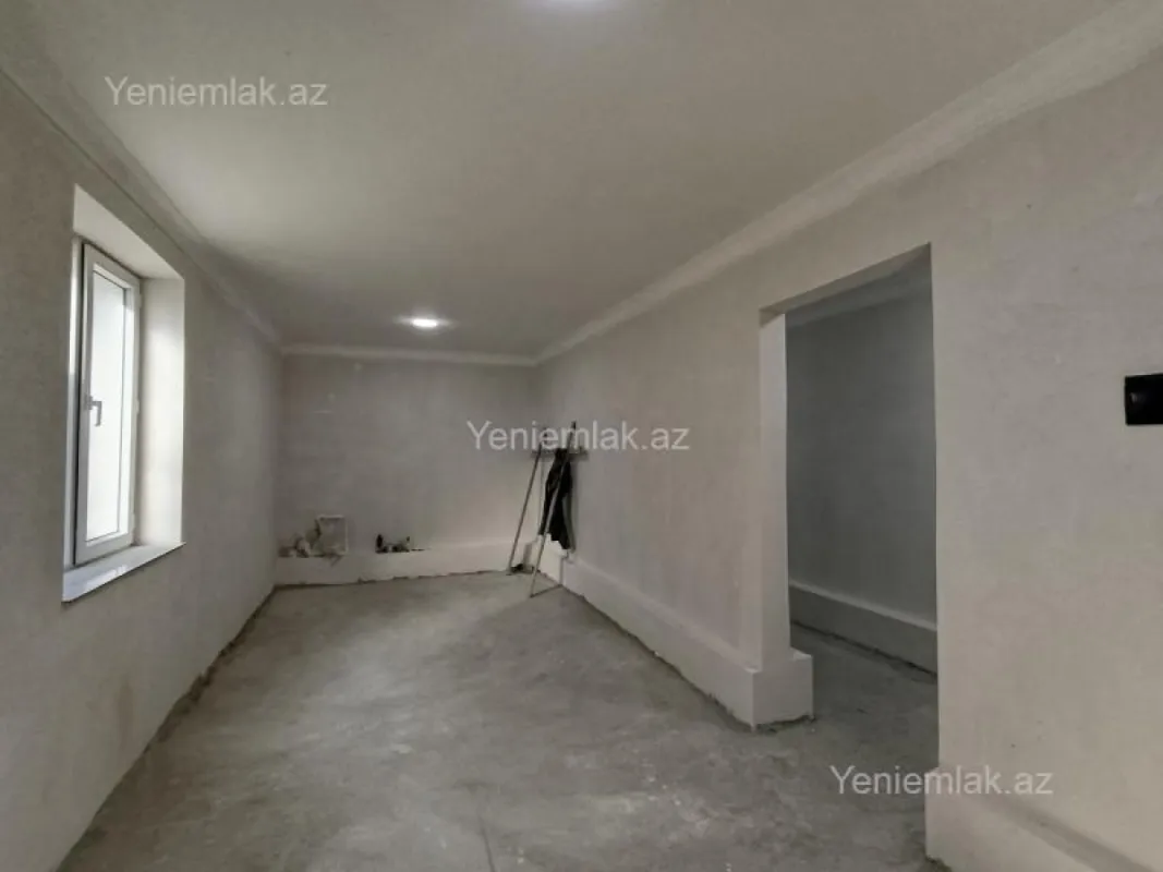 Satılır 6 otaqlı həyət evi 200 m²