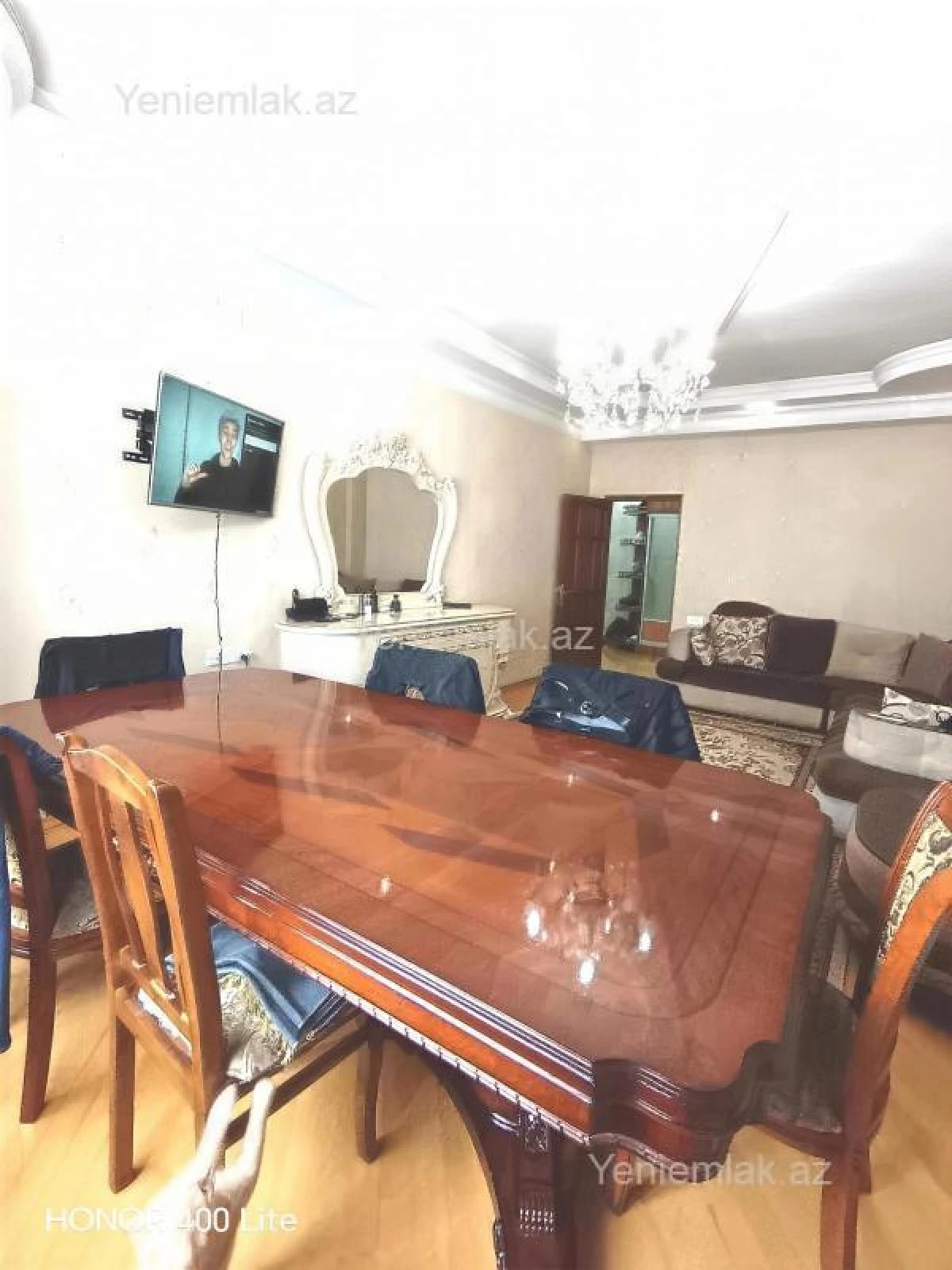 Satılır 3 otaqlı yeni tikili 130 m²