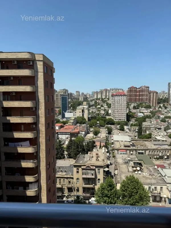 Satılır 5 otaqlı yeni tikili 245 m²