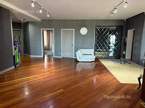 Satılır 5 otaqlı yeni tikili 245 m²