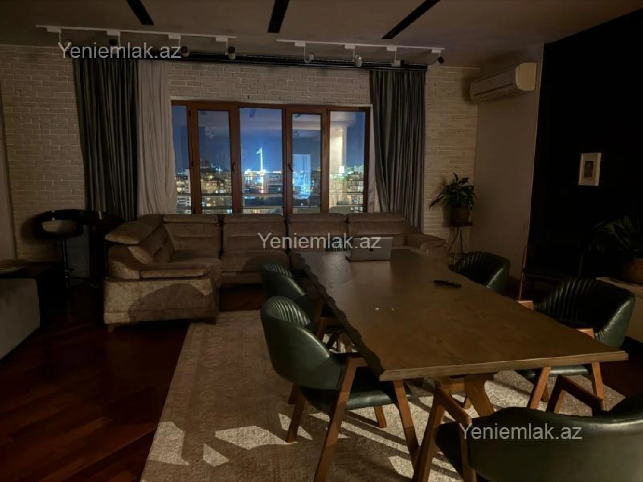 Satılır 5 otaqlı yeni tikili 245 m²