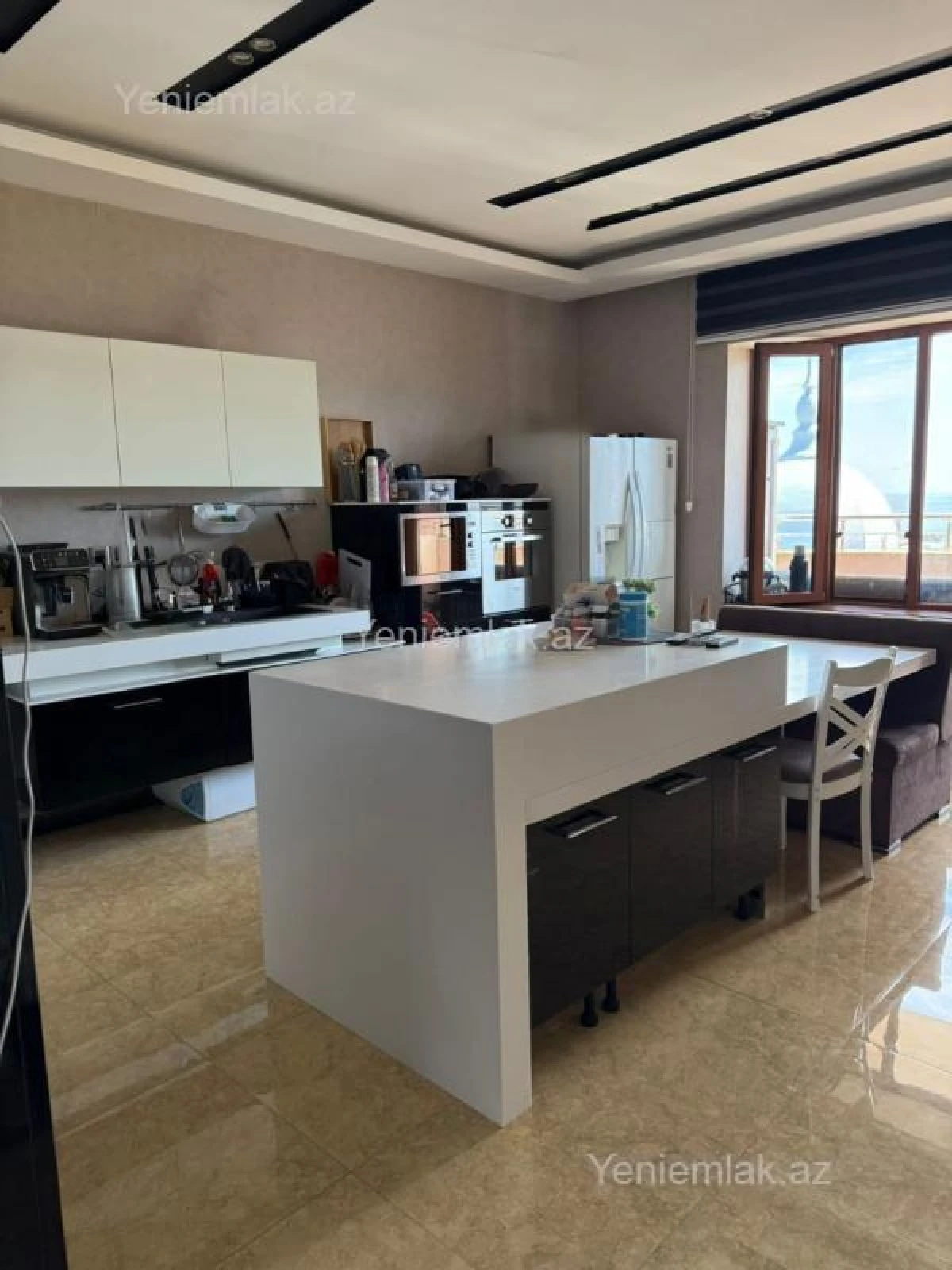 Satılır 5 otaqlı yeni tikili 245 m²