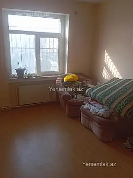 Satılır 3 otaqlı köhnə tikili 75 m²