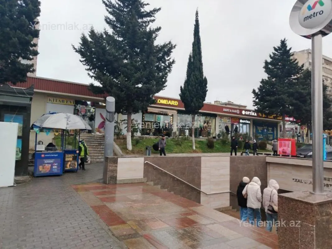 Satılır 3 otaqlı köhnə tikili 75 m²