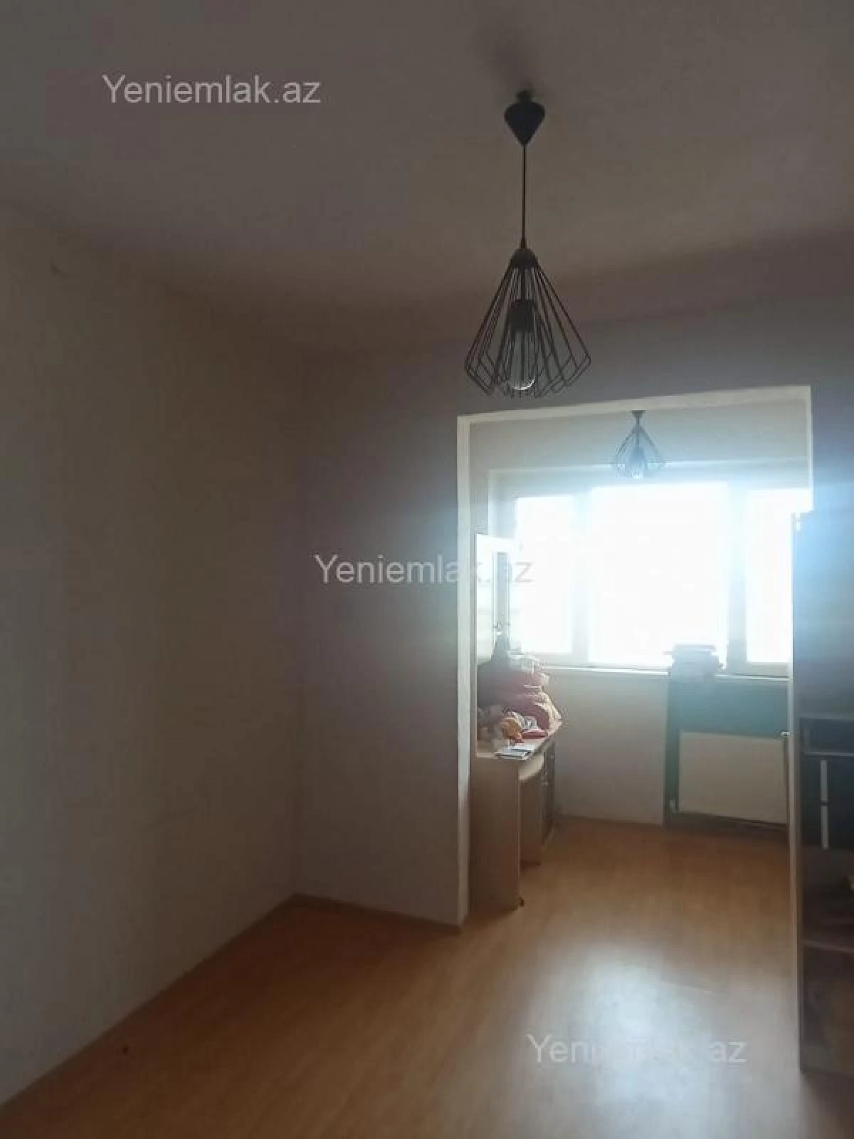 Satılır 3 otaqlı köhnə tikili 75 m²