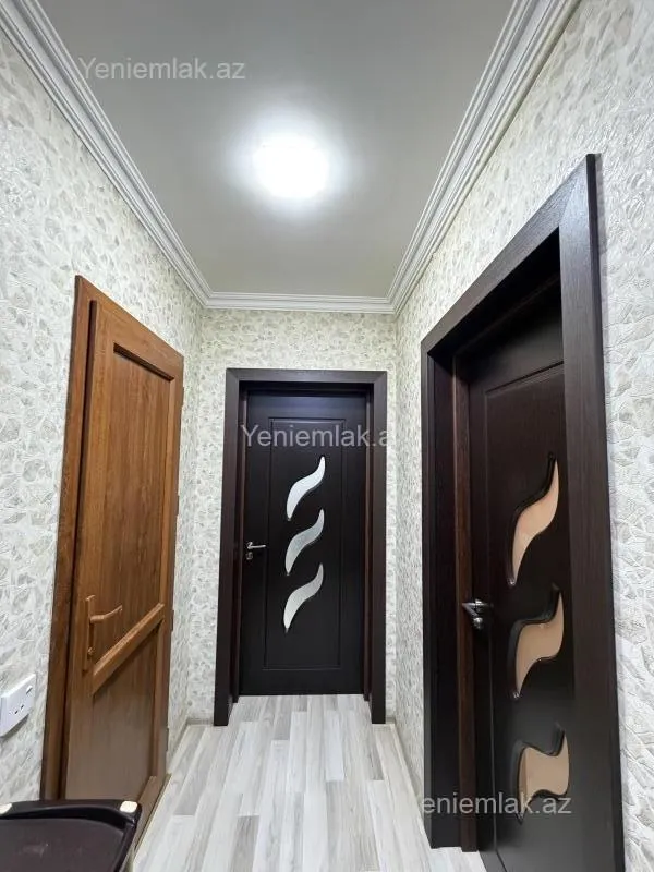 Satılır 2 otaqlı köhnə tikili 60 m²