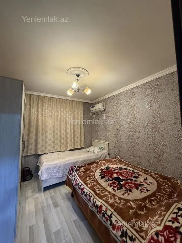Satılır 2 otaqlı köhnə tikili 60 m²
