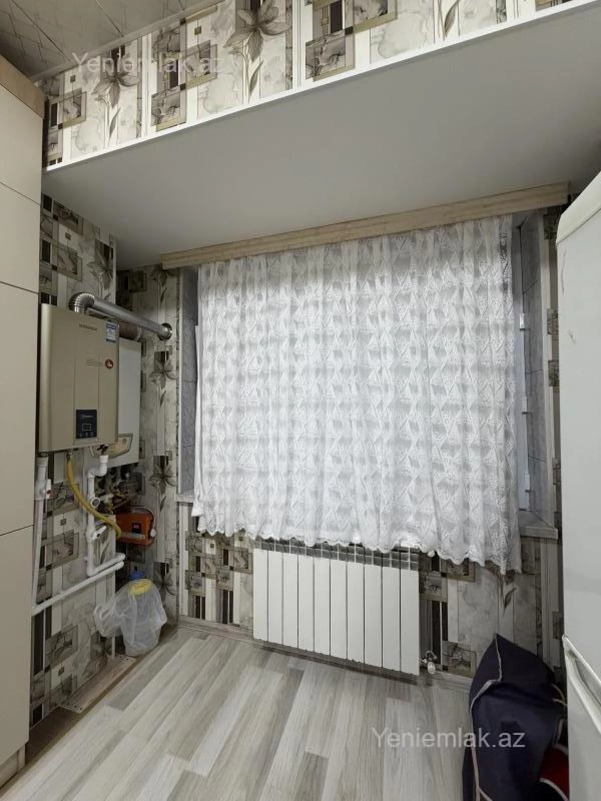 Satılır 2 otaqlı köhnə tikili 60 m²