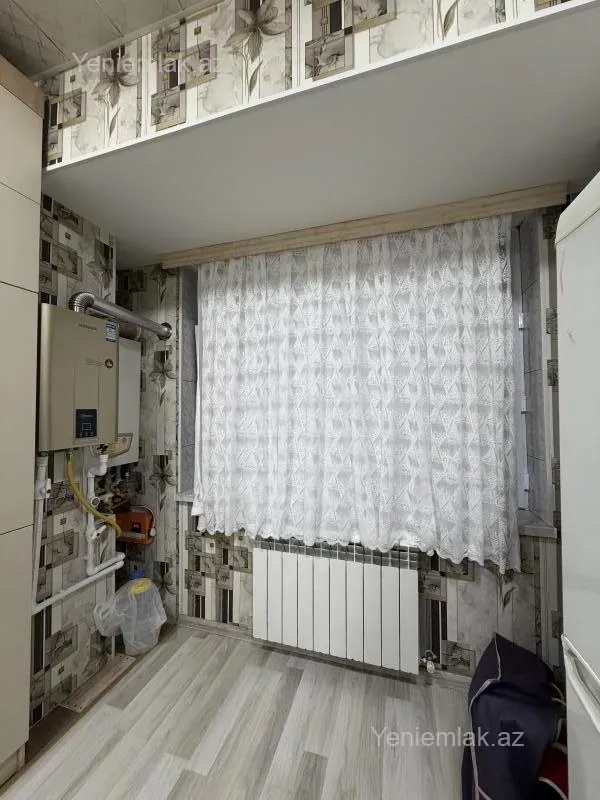 Satılır 2 otaqlı köhnə tikili 60 m²