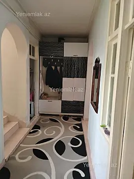 Satılır 7 otaqlı həyət evi 200 m²
