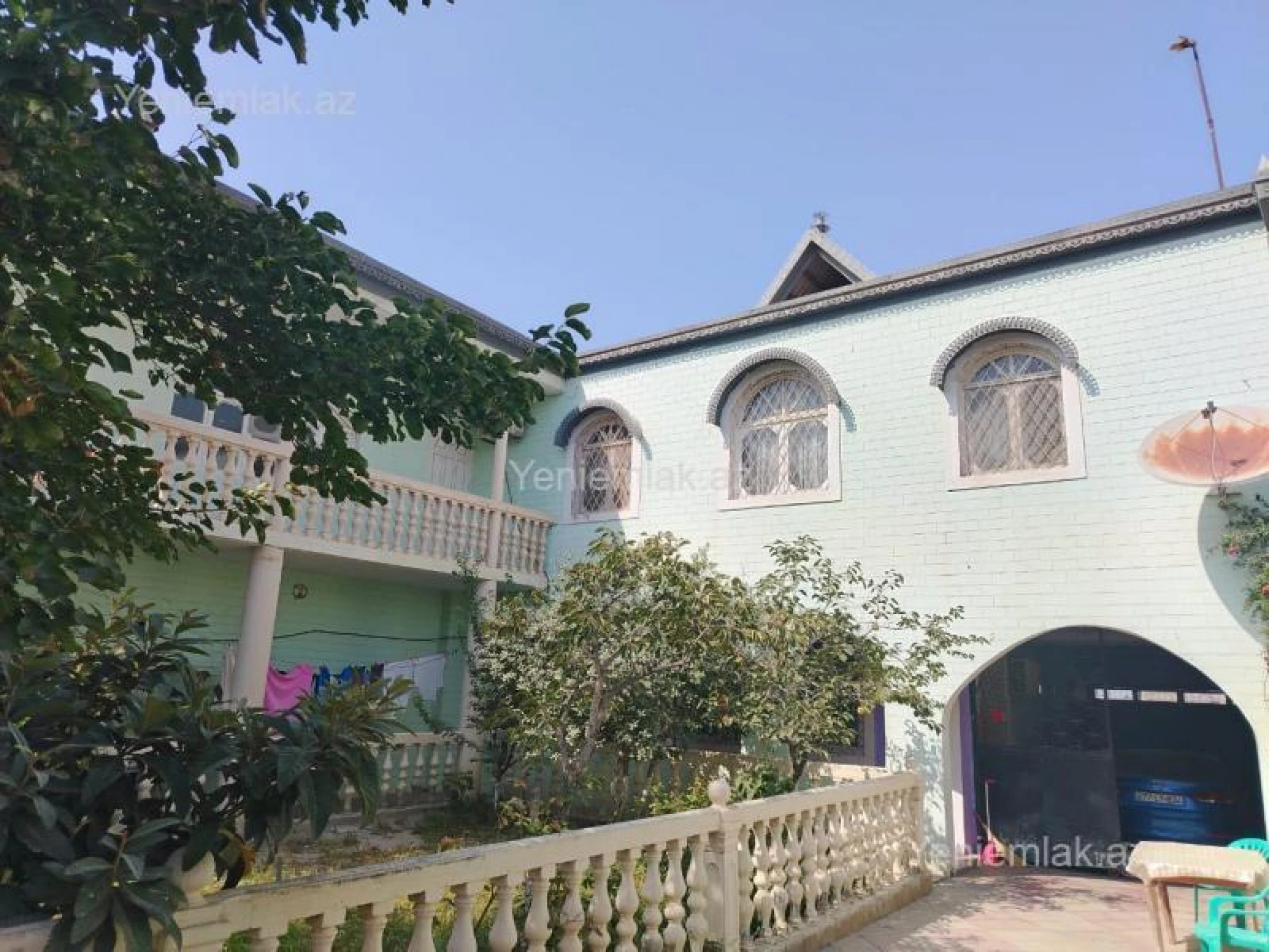 Satılır 7 otaqlı həyət evi 200 m²