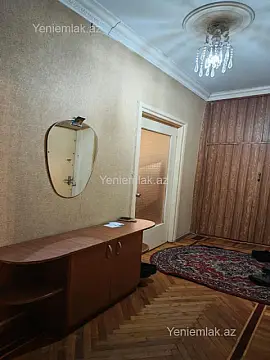 Satılır 3 otaqlı köhnə tikili 60 m²