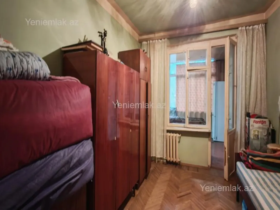 Satılır 3 otaqlı köhnə tikili 60 m²