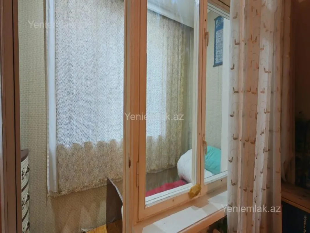 Satılır 3 otaqlı köhnə tikili 60 m²