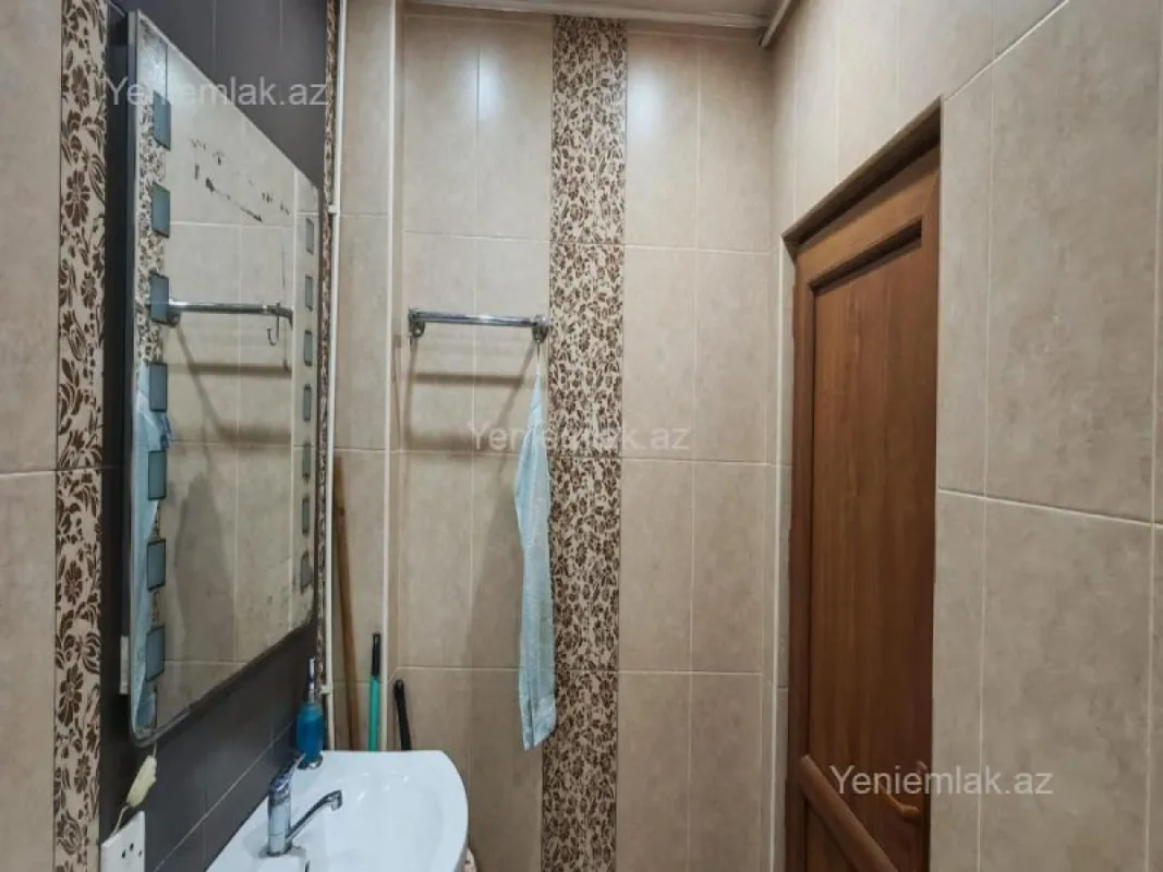 Satılır 3 otaqlı köhnə tikili 60 m²