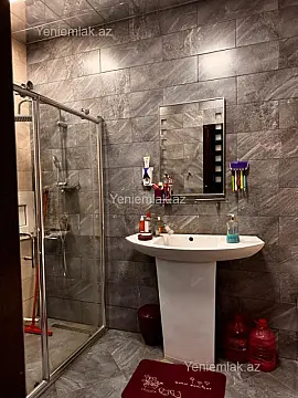 Satılır 3 otaqlı yeni tikili 115 m²