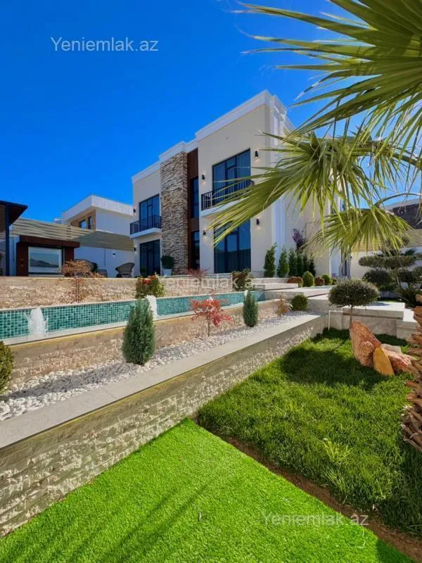 Satılır 5 otaqlı həyət evi 250 m²