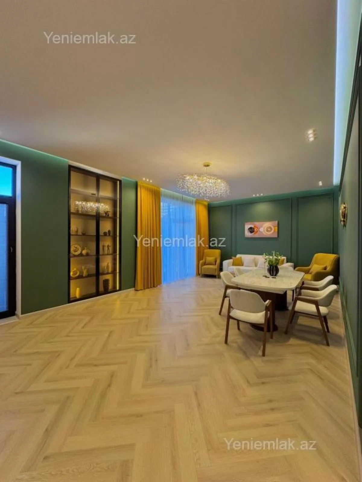 Satılır 5 otaqlı həyət evi 250 m²