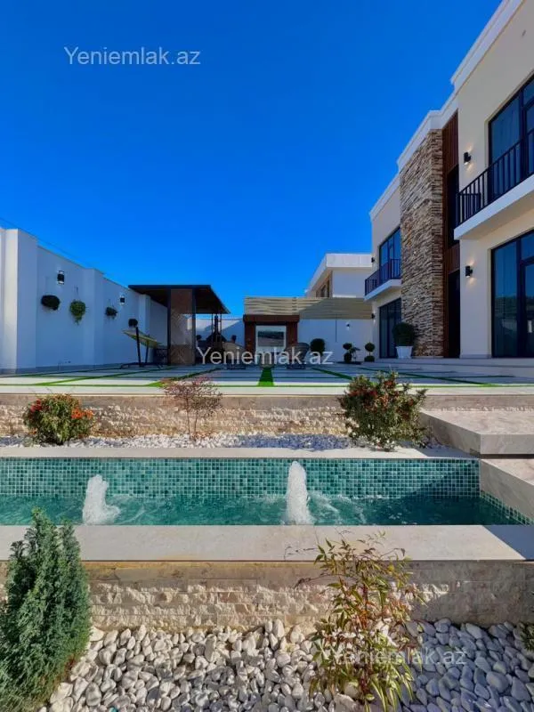 Satılır 5 otaqlı həyət evi 250 m²