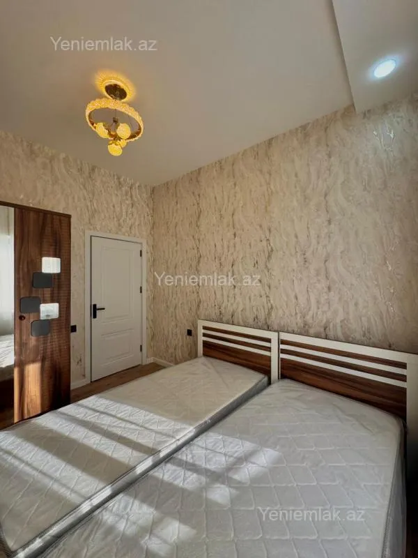 Satılır 4 otaqlı həyət evi 130 m²
