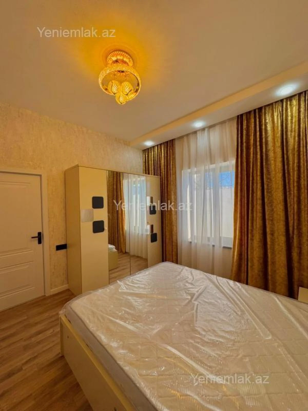 Satılır 4 otaqlı həyət evi 130 m²