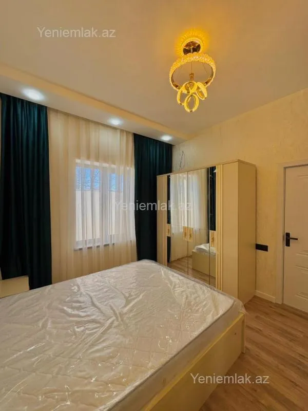 Satılır 4 otaqlı həyət evi 130 m²