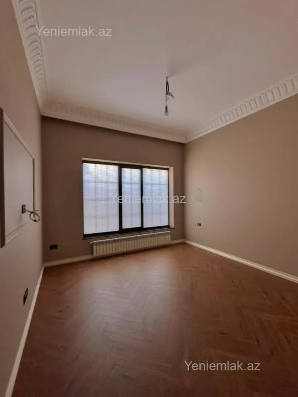 Satılır 4 otaqlı həyət evi 230 m²
