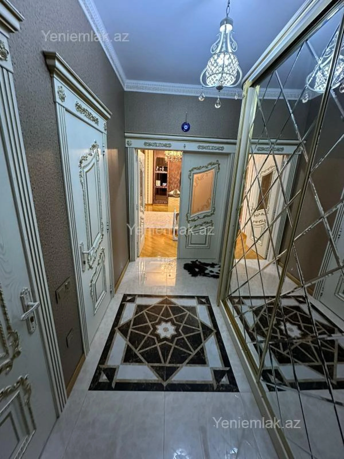 Satılır 5 otaqlı yeni tikili 180 m²